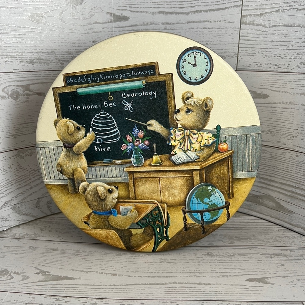 Century Resources Bearology School Bears Collectible Tin